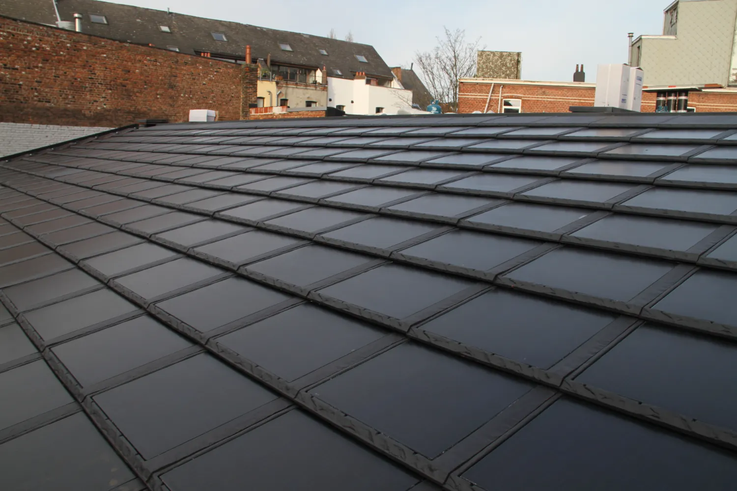 SOLAR FLAT-5XL tetőcserép beépítve — referencia 3